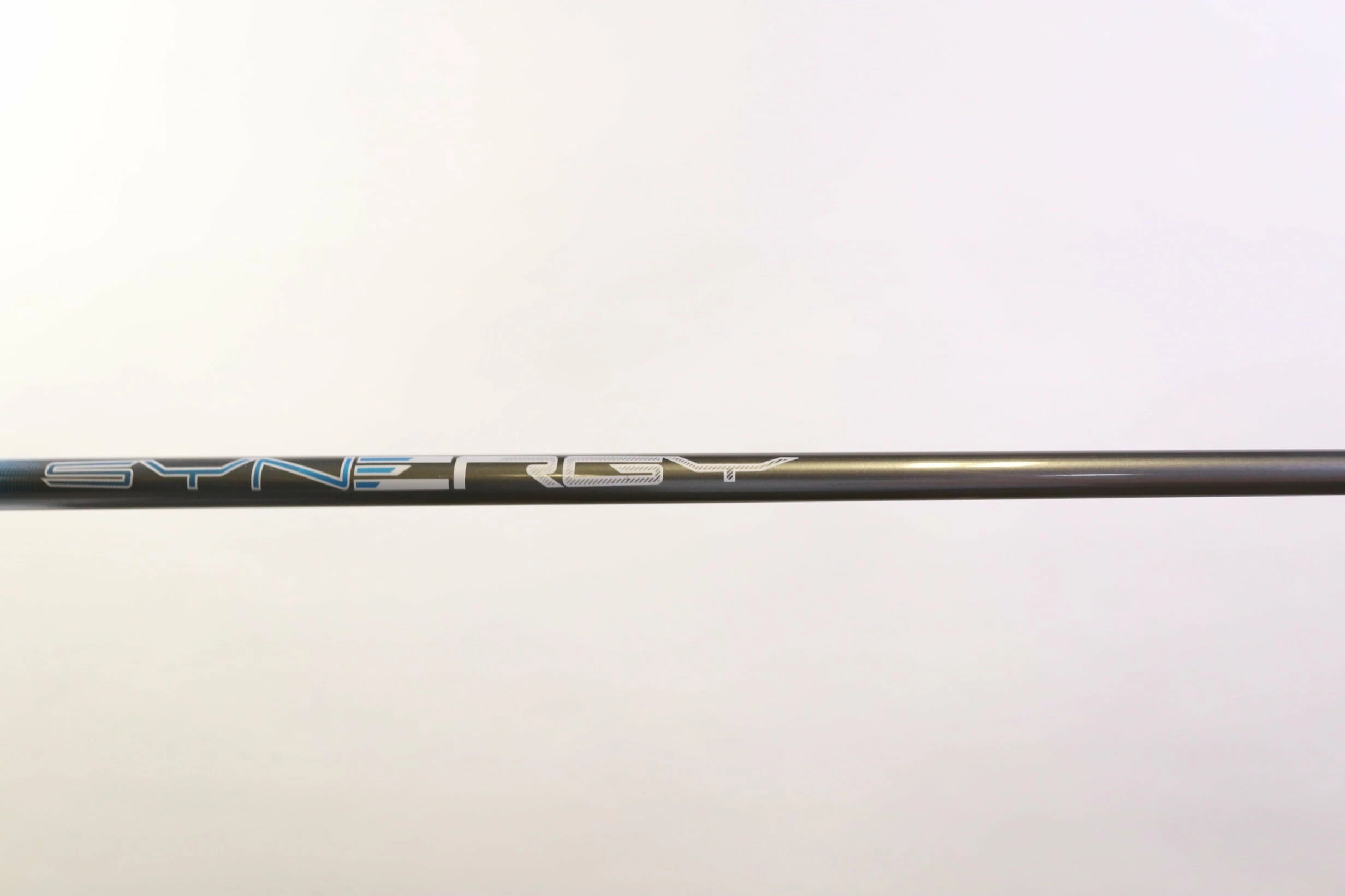 LEFTY Callaway Rogue 3 Hybrid 19* 40.5 In Synergy Graphite Shaft Regular Flex 8 LEFTY Callaway Rogue 3 Hybrid 19* 40.5 In Synergy Graphite Shaft Regular Flex - Image 8