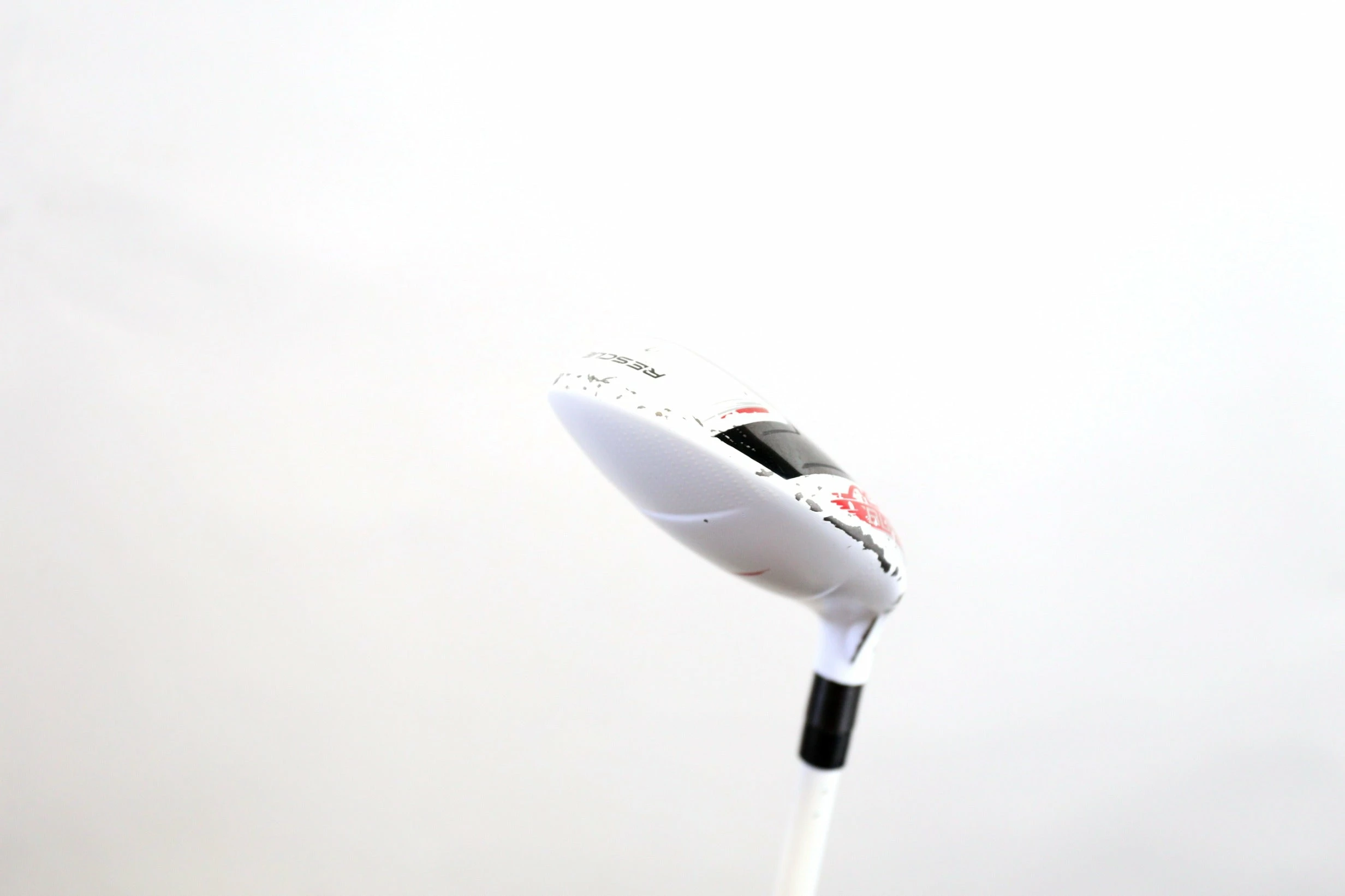 TaylorMade AeroBurner Rescue 4 Hybrid RH 39 In Matrix Graphite Ladies Flex 2 TaylorMade AeroBurner Rescue 4 Hybrid RH 39 In Matrix Graphite Ladies Flex - Image 2