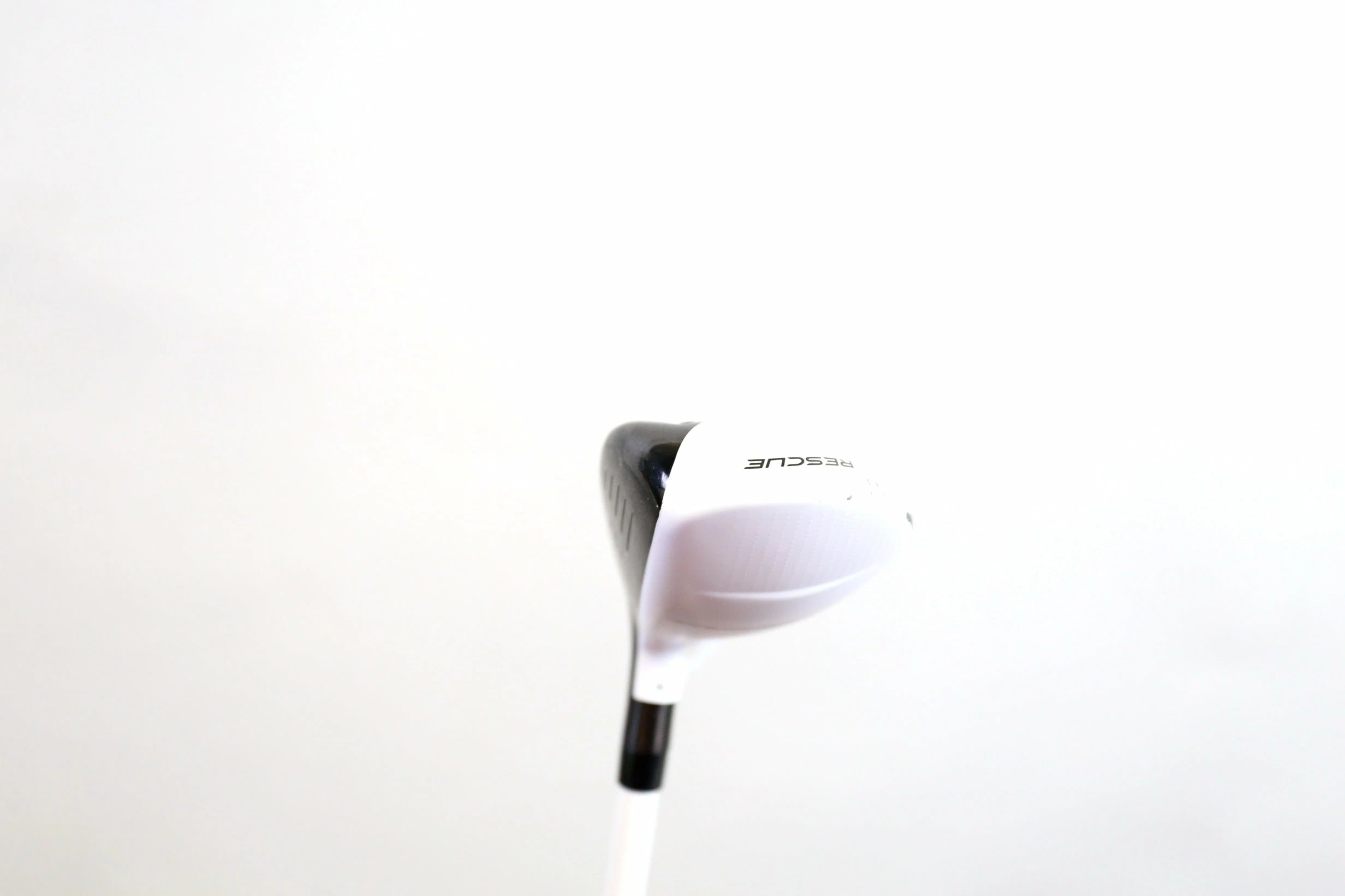 TaylorMade AeroBurner Rescue 6 Hybrid 28* RH 38 In Matrix Graphite Ladies Flex 4 TaylorMade AeroBurner Rescue 6 Hybrid 28* RH 38 In Matrix Graphite Ladies Flex - Image 4